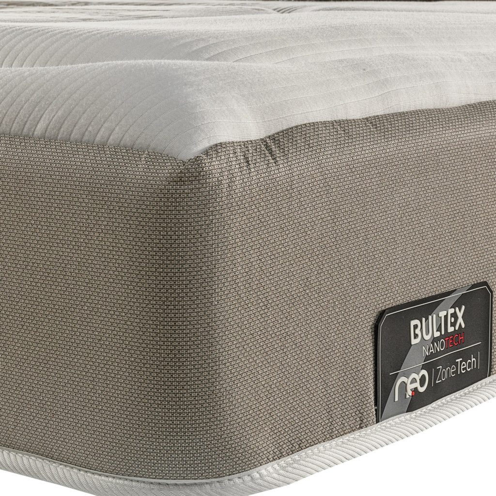 Bultex Bit, detalle de la esquina y la platabanda