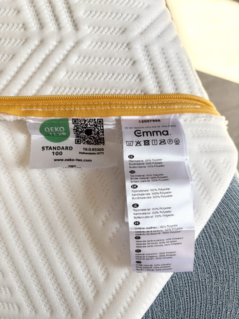 Etiquetas de composición y OEKO-TEX dentro de la funda del Emma Original Pro