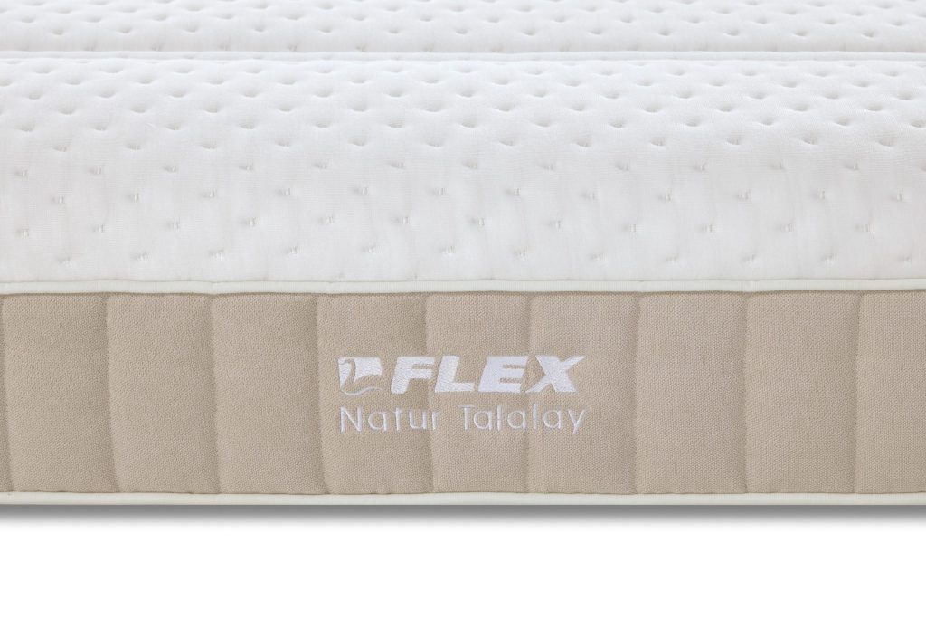 Flex Natur Talalay, bordado con el nombre del modelo en el lateral