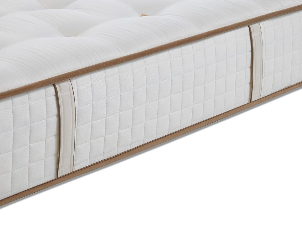 Flex Royal, detalle del lateral acolchado y la platabanda