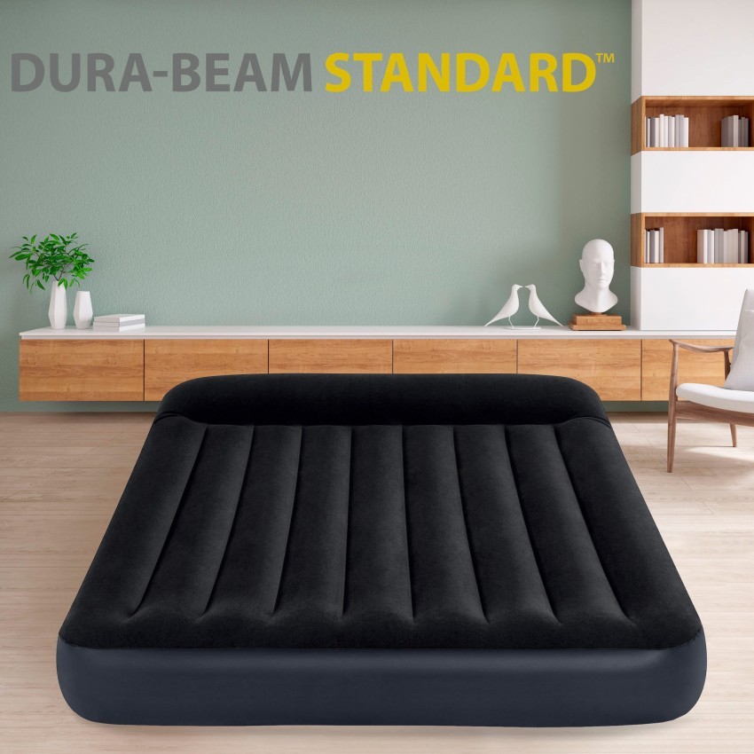 Intex Pillow Rest Classic en un salón