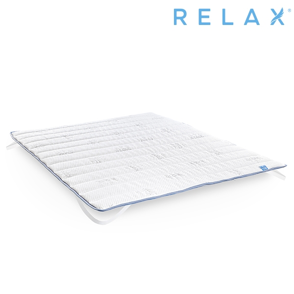 Relax Topper X-Cool con el logotipo de Relax sobre fondo blanco