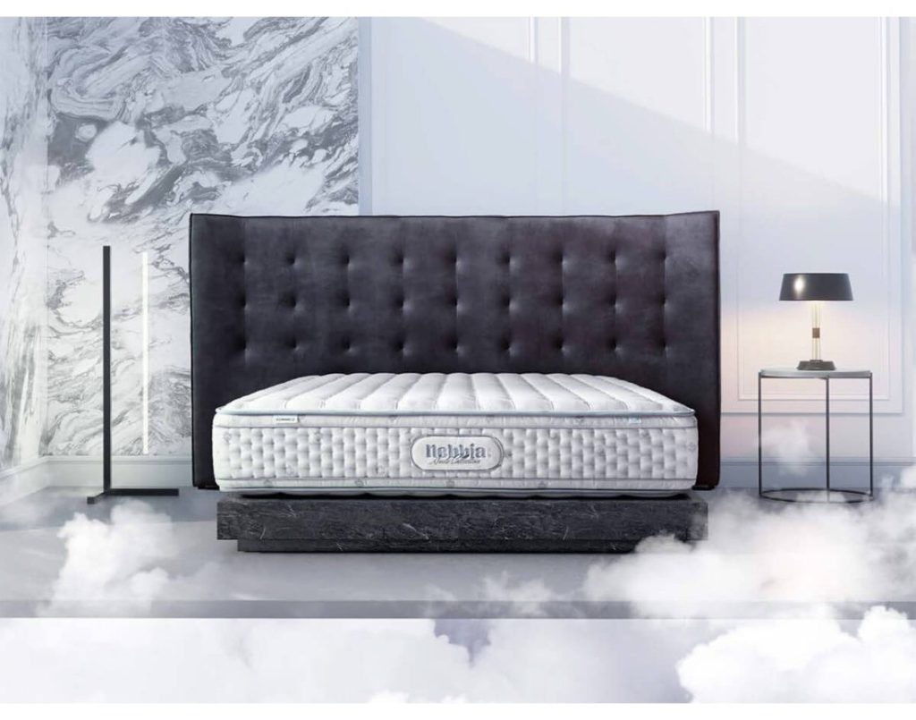 Gomarco Nebbia en un dormitorio